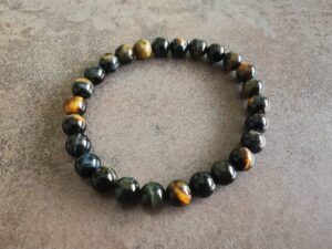 Náramok guličky pánsky SOKOLIE OKO 8 mm