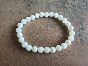 Náramok guličky PERLEŤ dámsky 6 mm