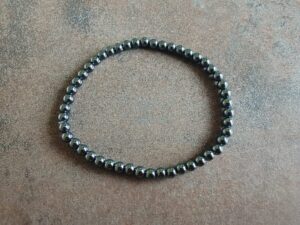 Náramok pánsky guličky 4 mm HEMATIT