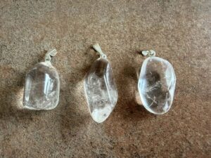 Prívesok kameň KRIŠTÁĽ horský