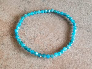 Náramok guličky APATIT fazetovaný dámsky 4 mm