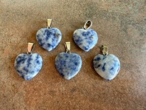 Prívesok srdce SODALIT