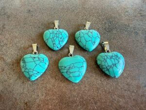 Prívesok srdce TYRKENIT svetlý