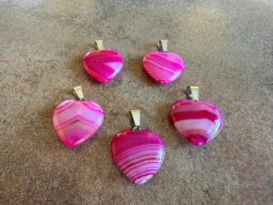 Prívesok srdce ružový ACHÁT